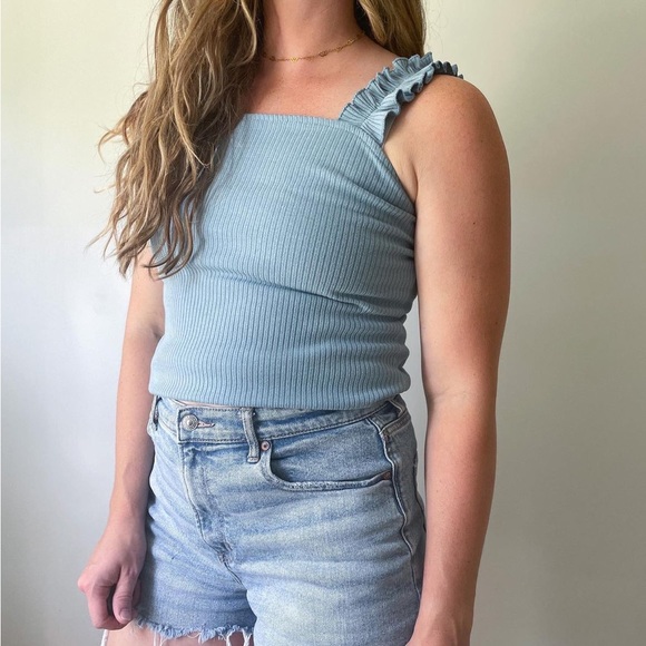 Madewell Ruffled Tank. - Picture 2 of 4